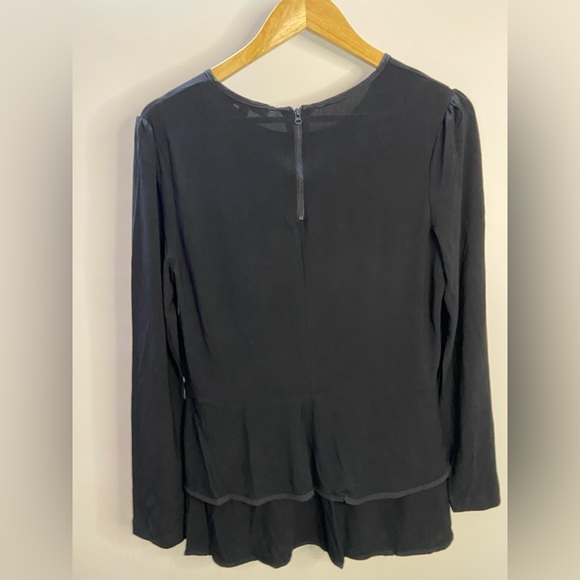 Black top - Picture 4 of 4